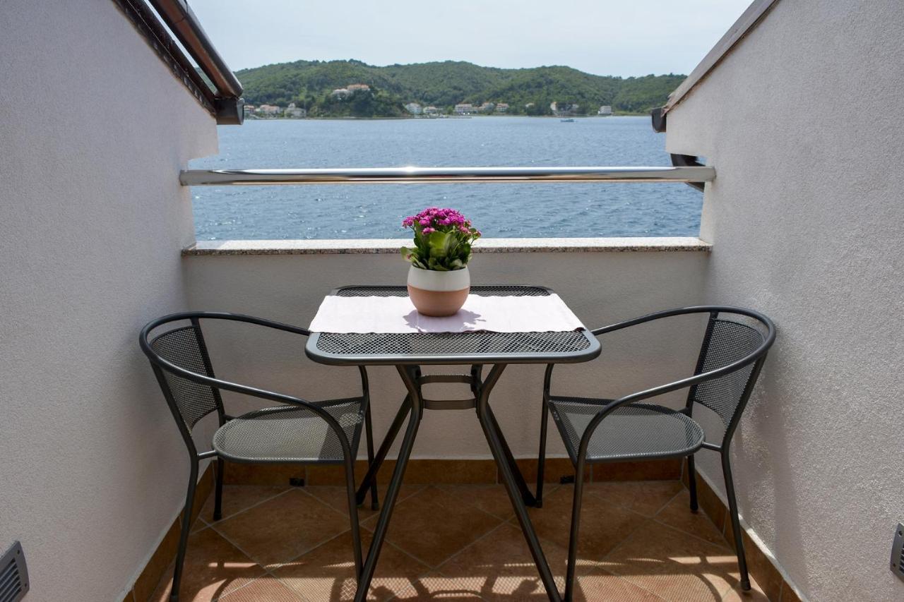 Apartmani Andela Kordic Supetarska Draga Extérieur photo