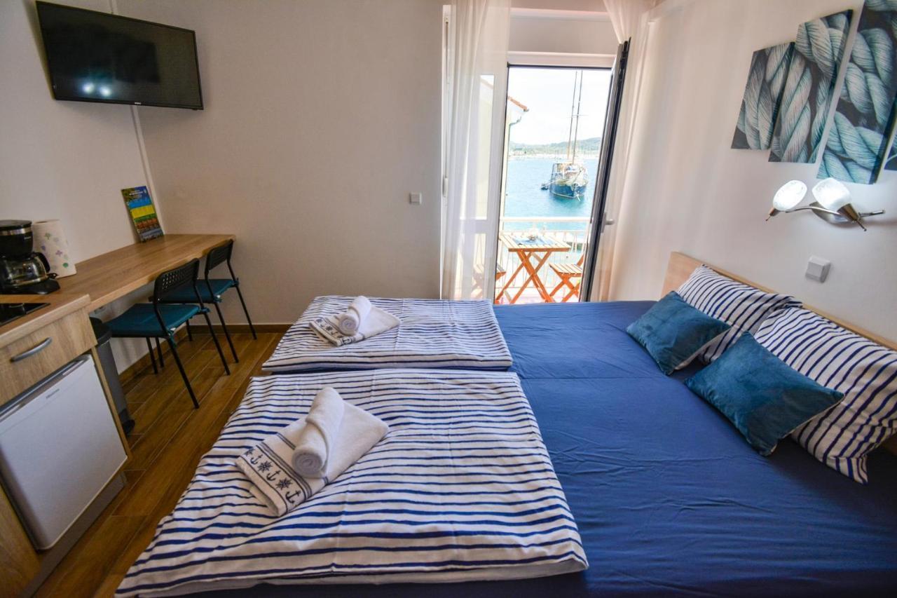 Apartmani Andela Kordic Supetarska Draga Extérieur photo