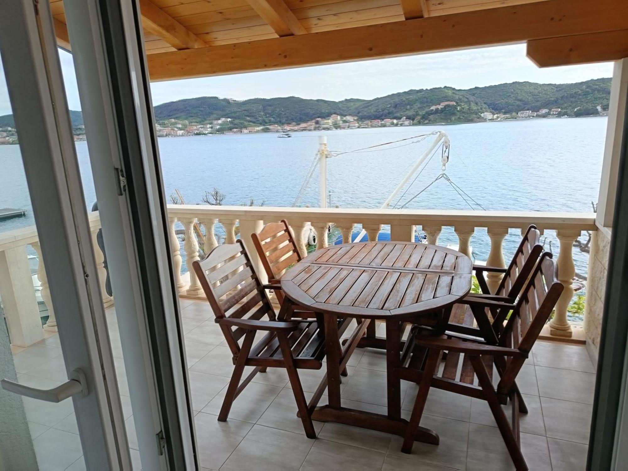 Apartmani Andela Kordic Supetarska Draga Extérieur photo