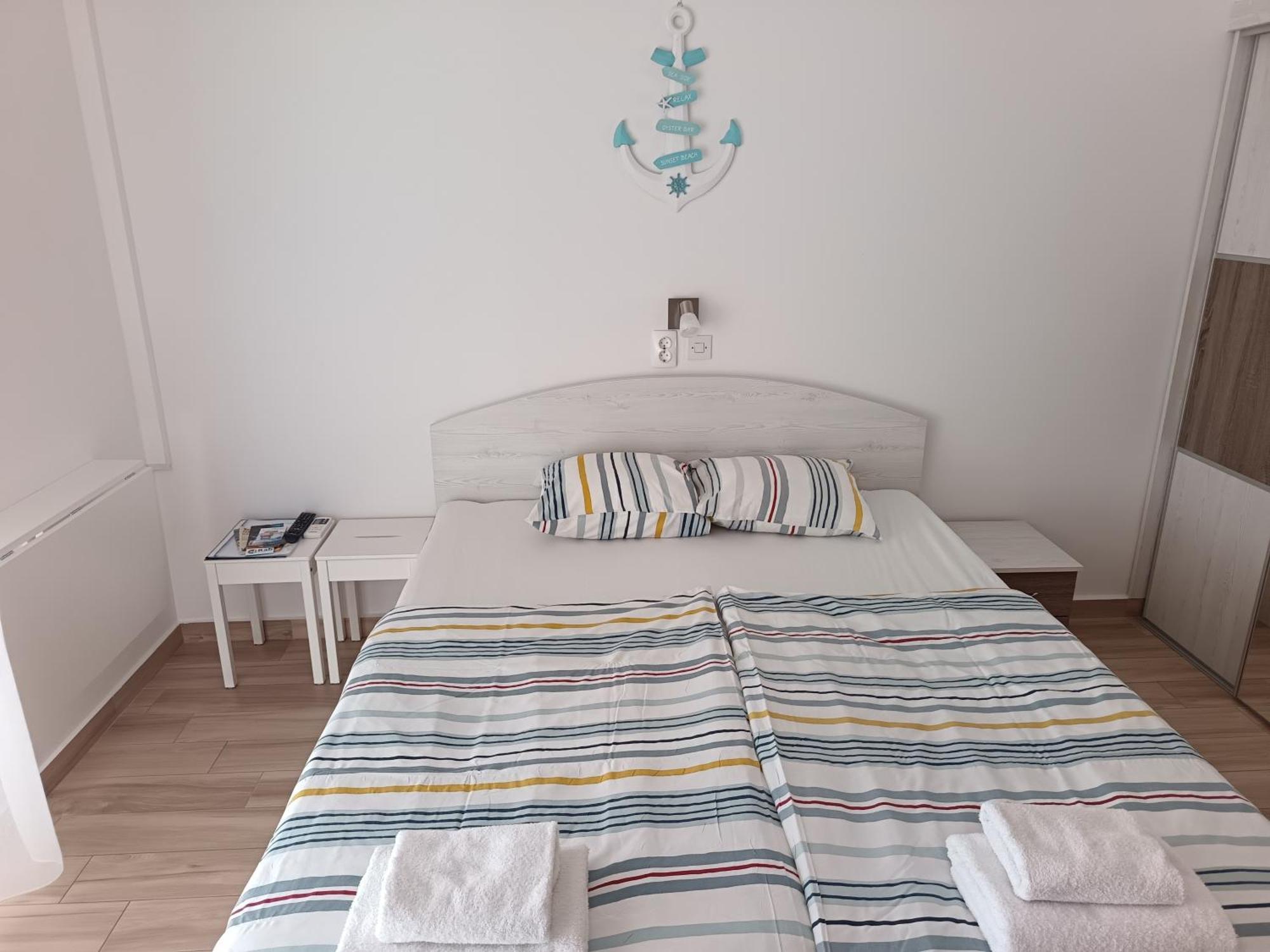 Apartmani Andela Kordic Supetarska Draga Extérieur photo