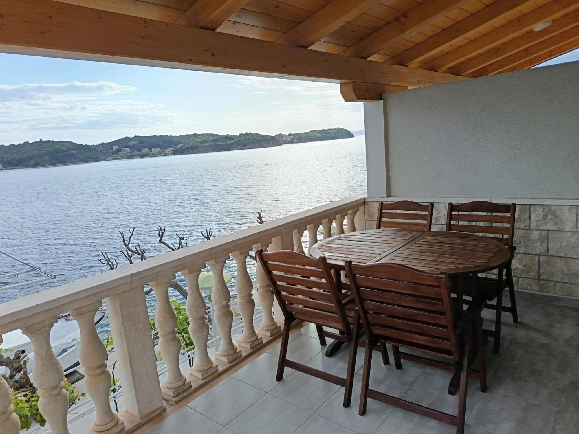 Apartmani Andela Kordic Supetarska Draga Extérieur photo